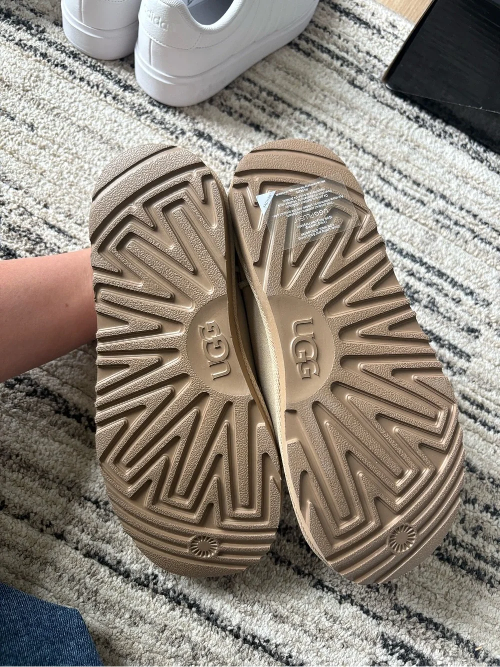 UGG Slip-On Suede Mule - Sand